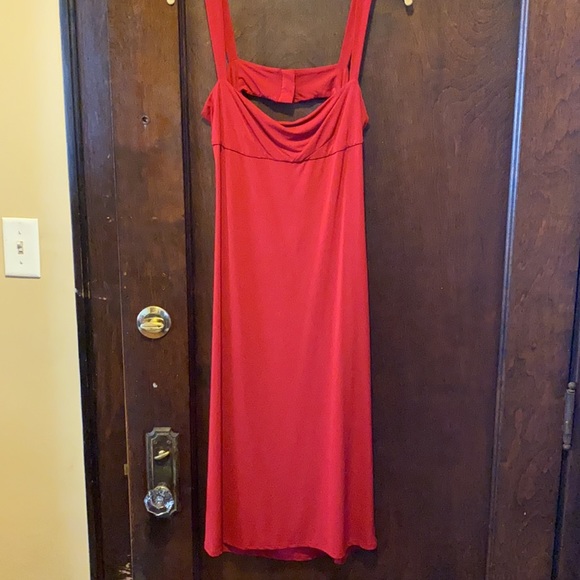 Red Dress - Picture 2 of 4